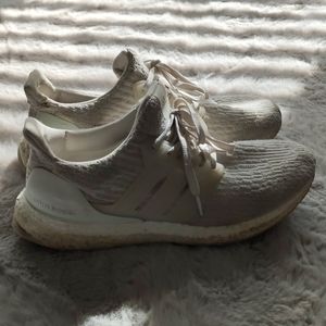 Adidas Ultra Boost in cream Sz 8.5